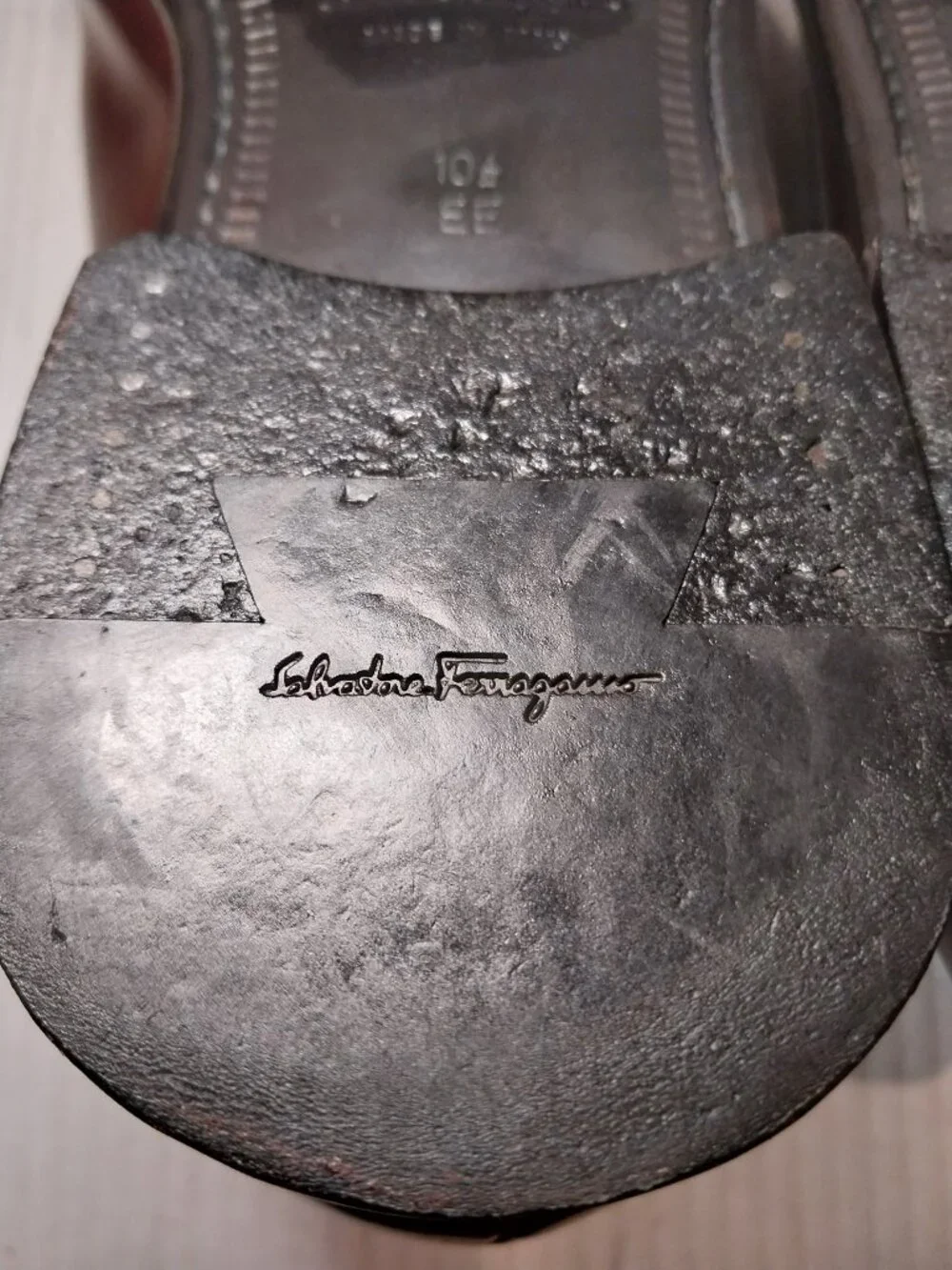 SALVATORE FERRAGAMO men's (SAVE $750) size 10.5 2E brown Derby.